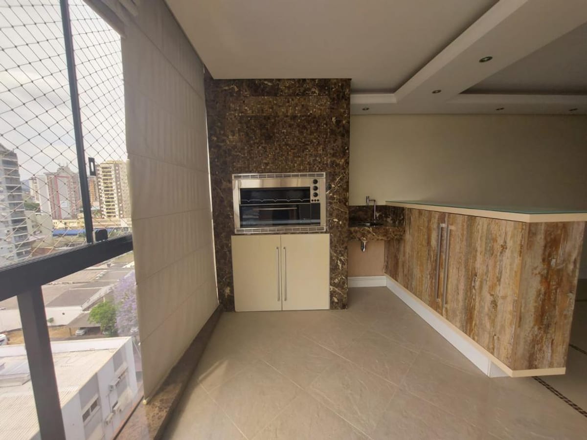 Apartamento à venda em Novo Hamburgo - Centro, com closet, churrasqueira e portaria Virtual