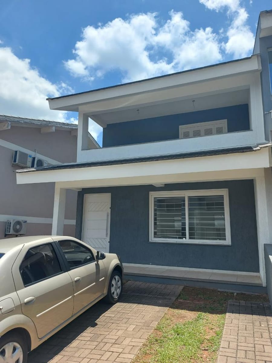 Casa em Condomínio com piscina e portaria 24h em Novo Hamburgo - Oportunidade no Bairro Rondonia
